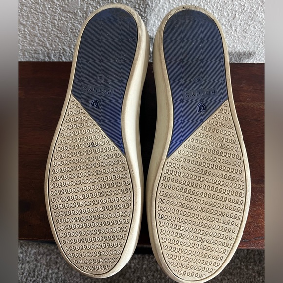 Blue High Top Rothy’s Sneaker. - Picture 2 of 3